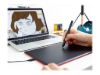 Imagen de Wacom One by Wacom - Digitalizador - tamaño mediano - diestro y zurdo - 21.6 x 13.5 cm - electromagnético - cableado - USB - negro, rojo